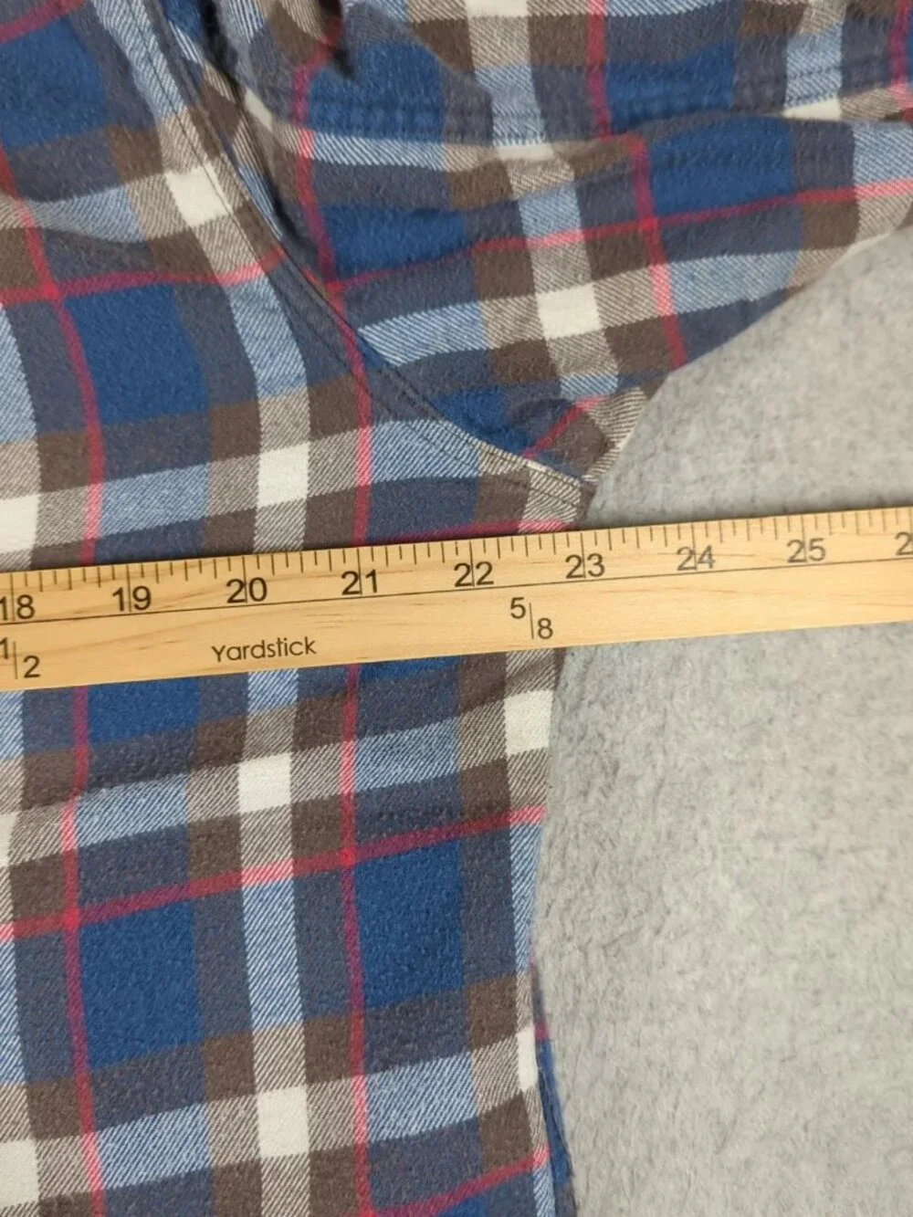 J. Crew Shirt Men's Large Plaid Long sleeve Tailored Fit Flannel Button Up
